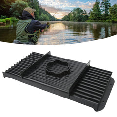 Hand holding the portable Dilwe bait rolling plate