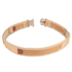 Customizable belt for attaching flashlights and pouches during outdoor activities.