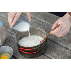 Evernew SUS Stack Cup EBY659 demonstrates compact storage for travel ease.