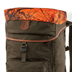 Fjallraven Singi Stubben built-in frame for stable carrying on outings