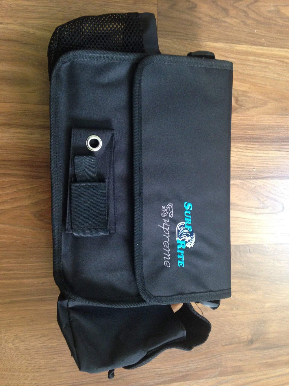 FJN K-Musculo Supreme bag with plug tubes pocket keeps tubes organized on the go.
