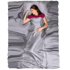 The Friendly Swede double sleeping bag liner full-length zipper enables easy entry.