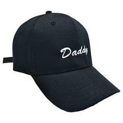 Furtony Cap Daddy letter embroidery detail highlights craftsmanship and urban vibe.