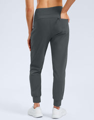 G Gradual fleece lined interior close-up highlighting cozy warmth for winter outings.