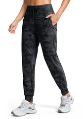 G Gradual fleece-lined joggers with water-repellent outer for light rain protection.