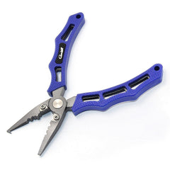 Gamakatsu P002 stainless fishing pliers with non-slip grip, ideal for saltwater use.