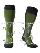 Gash Hao waterproof socks outer view with three-layer protection for dry feet in wet conditions.