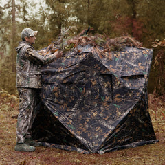 GearOZ ground blind features waterproof fabric for all-weather use