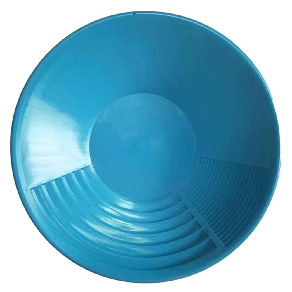 Generic Gold Pan 15-Inch Round with wide surface for efficient material processing.