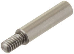Gold Tip fact weight module screws for Pierce 20 grain, silver, small, close-up
