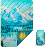 Gonex AeroWarmth graphene-core close-up showing heat retention for cool nights