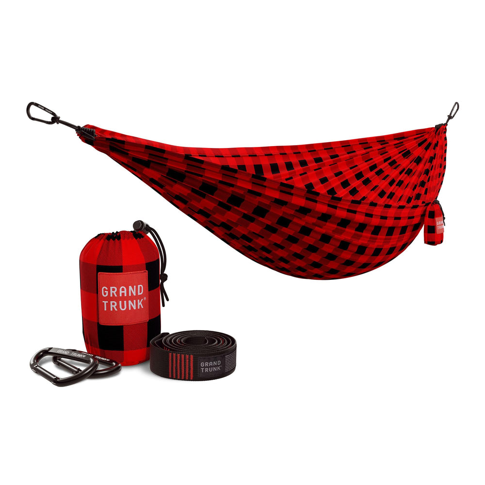 GRAND TRUNK Double Deluxe Hammock setup showing simple two-person lounging outdoors