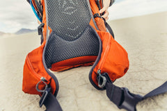 Gregory Citro 24L hydration sleeve for easy, secure hydration hose attachment
