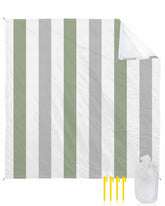 Gsypo Modern Art Beach Blanket waterproof surface keeps you dry on damp sand.