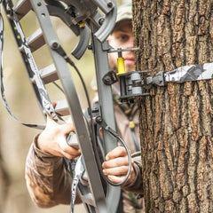 Bracket compatible with Helium Pro Hang-On stands