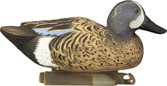 Higdon Outdoors deep feather carvings add lifelike detail to the teal decoy.