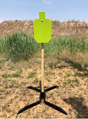 Highwild sturdy four-leg stand offers reliable support on uneven ground.