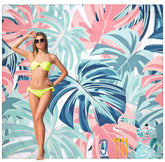 HIHOHO beach blanket waterproof-sandproof demonstrates durable protection against splashes and sand.