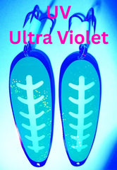 Close-up of reinforced treble hooks on green UV Glow trolling spoon – image 3