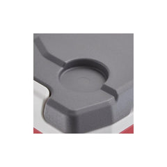 Igloo Latitude 16 Cool Riser tech keeps contents away from hot surfaces