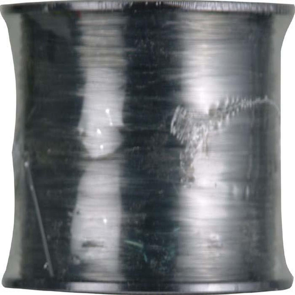Izor Line Platinum Green spool close-up for bass and salmon fishing, versatile for freshwater and inshore saltwater fishing