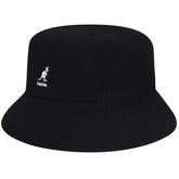 Kangol Wool Lahinch Black/L front view showcases timeless style and versatile everyday wear.