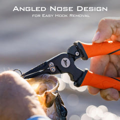 KastKing Paradox pliers in-use demonstrating hook removal with ergonomic grip