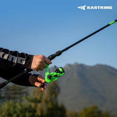 KastKing Zephyr rear grip stays secure when hands are wet.