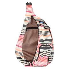 Adjustable rope strap on KAVU Rope Bag enables comfortable wear.