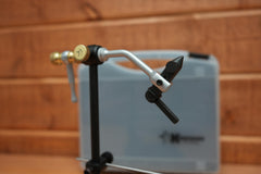 Kingfisher bobbin and threader for smooth, consistent thread handling