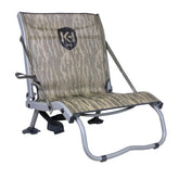 Knight & Hale Run N’ Gun Ground Lounge chair setup showing portable stability for hunts