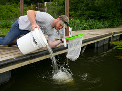 Live bait retrieval net assembly of Bait Butler for easy bait selection