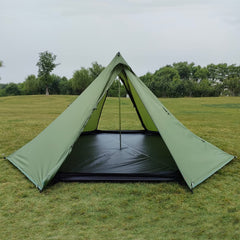 Longeek octagon picnic blanket provides tent-floor coverage for a clean interior.