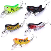 LURESMEOW cricket-grasshopper crankbait with lifelike motion attracts bass and trout