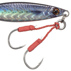 Major Craft Jigpara Slow Livebait 20g rear balance demonstrates optimal stance for long casts.