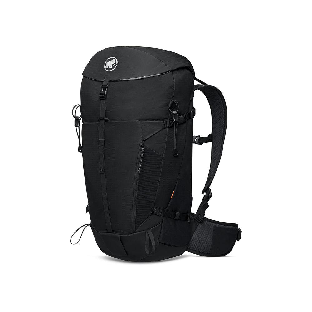 Mammut Lithium 30 detachable hip belt for adjustable comfort on long hikes.