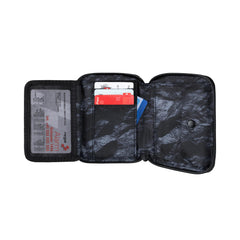 Mammut Seon Zip Wallet with fleece-padded card slots shields cards from scratches.