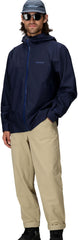 Marmot Minimalist Pertex Jacket front zip ensures easy layering and quick weather access.