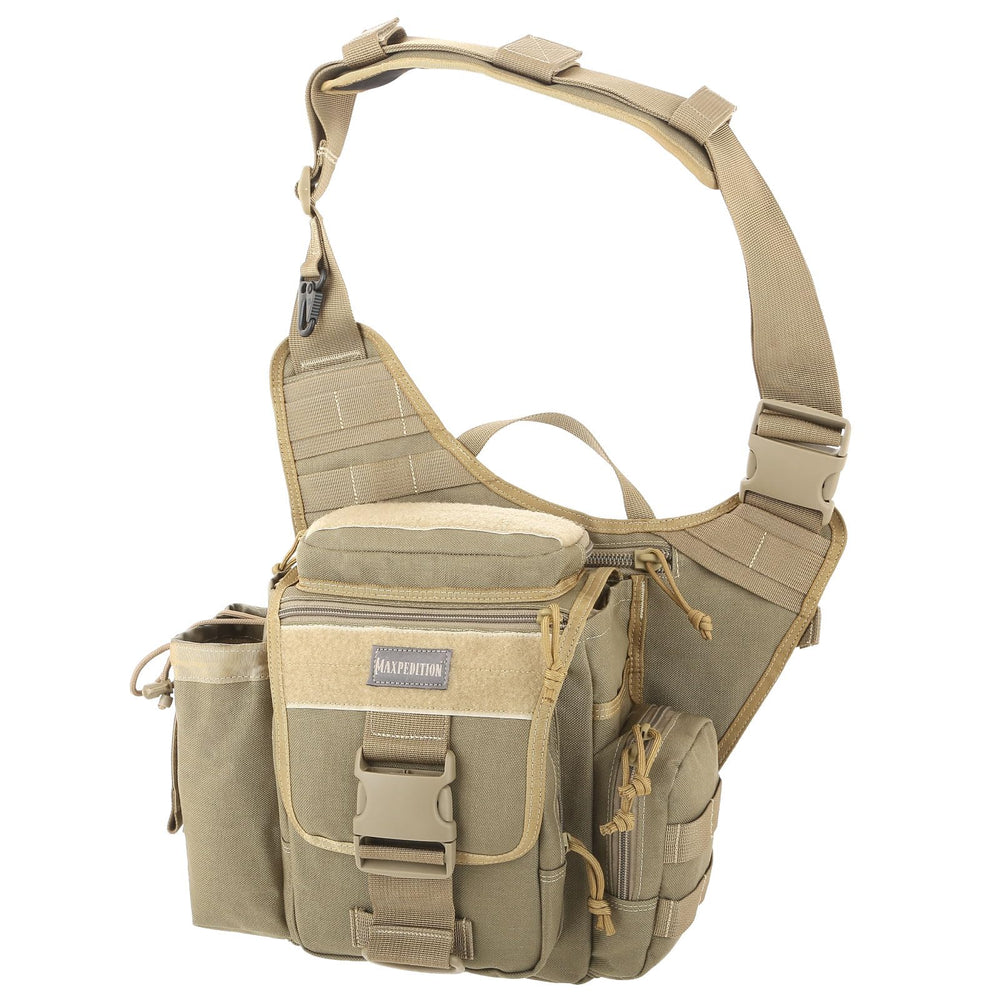 Maxpedition Jumbo Versipack front view highlights rugged build for daily carry.