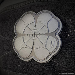 Detailed texture and artwork of Maxpedition Lucky Shot Clover Patch PVC