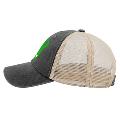 Casual outfit featuring the baseball cap