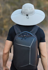 MINAKOLIFE adjustable chin strap secures the hat during windy outdoor activities.