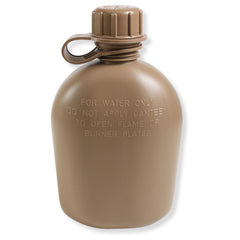 M MCGUIRE GEAR GI 1 Qt Canteen cap closeup with secure leak-resistant seal
