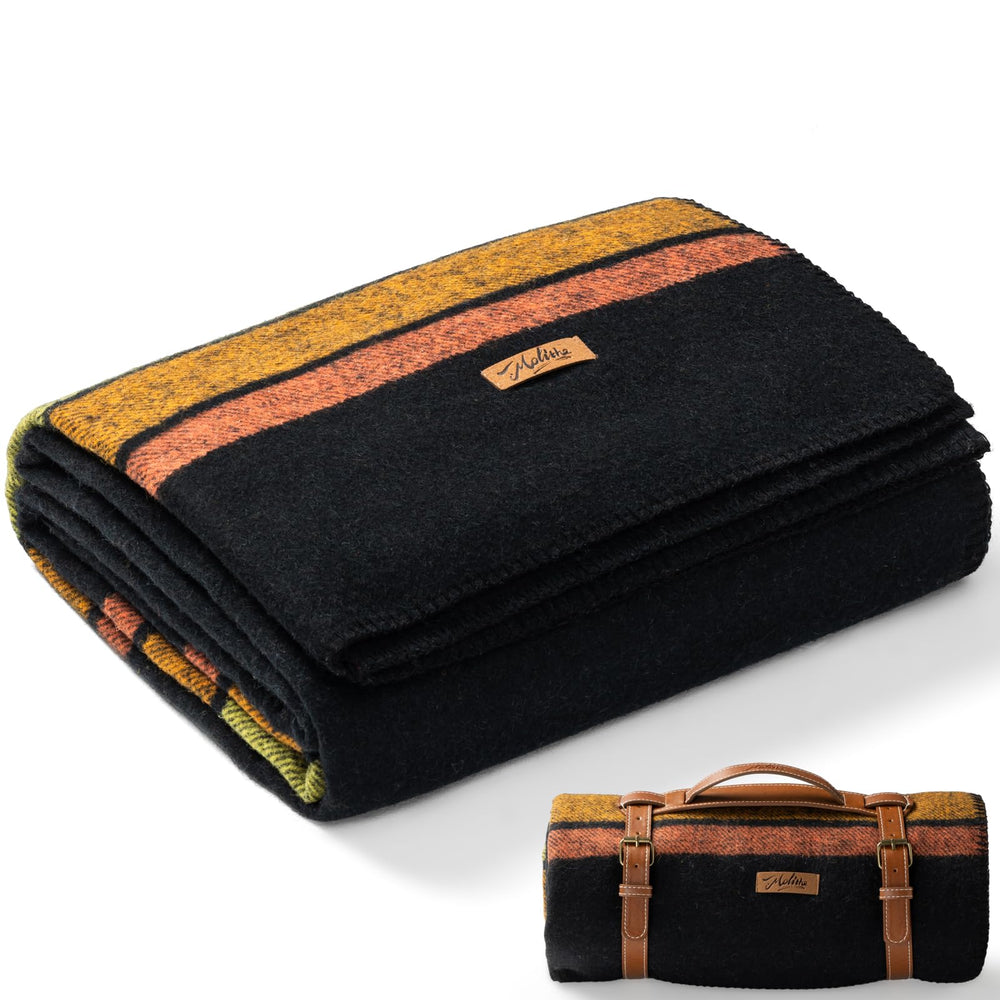 Molithe wool blanket 62x86 folded, highlighting warmth and premium texture for camping