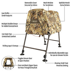 Momarsh Invisi Lab Dog Blind mesh bottom drains and footing stability