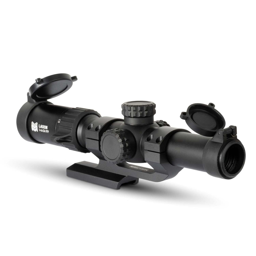 Monstrum Ladon 1-6x FFP throw lever enables smooth magnification changes for quick adjustments.