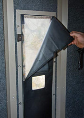 MUDDY MUO black side-out fabric emphasizes quiet blackout design.
