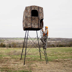 MUDDY Quad Blind Cover uses easy fastening with bungee cords for quick setup.