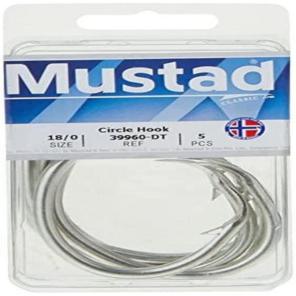 Mustad Classic 2X extra heavy wire circle hook closeup showing strength for big tuna