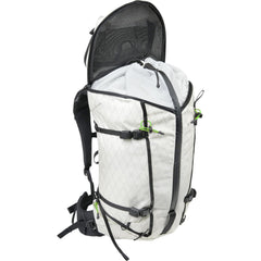 Mystery Ranch Scree 33 3-zip access enables fast gear retrieval on trail.
